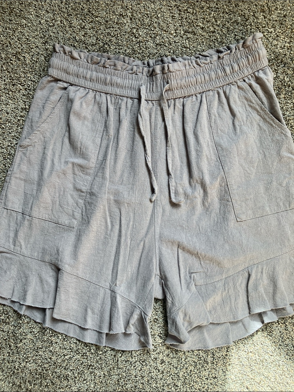 Source Unknown Ruffle Hem High-Waist Shorts - Taupe
